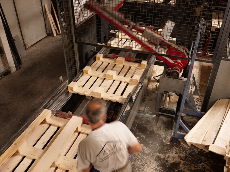 Varesco Legno a Tesero, in Valle di Fiemme | Pallets